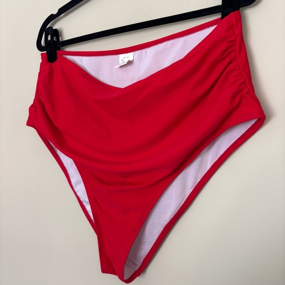 2 Amazon Women’s Swimsuit Bikinis Size 2XL - Picture 14 of 16